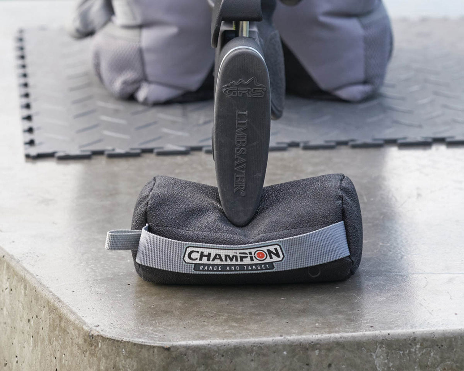 CHAMP 40892 REAR CYLINDER GRIP BAG