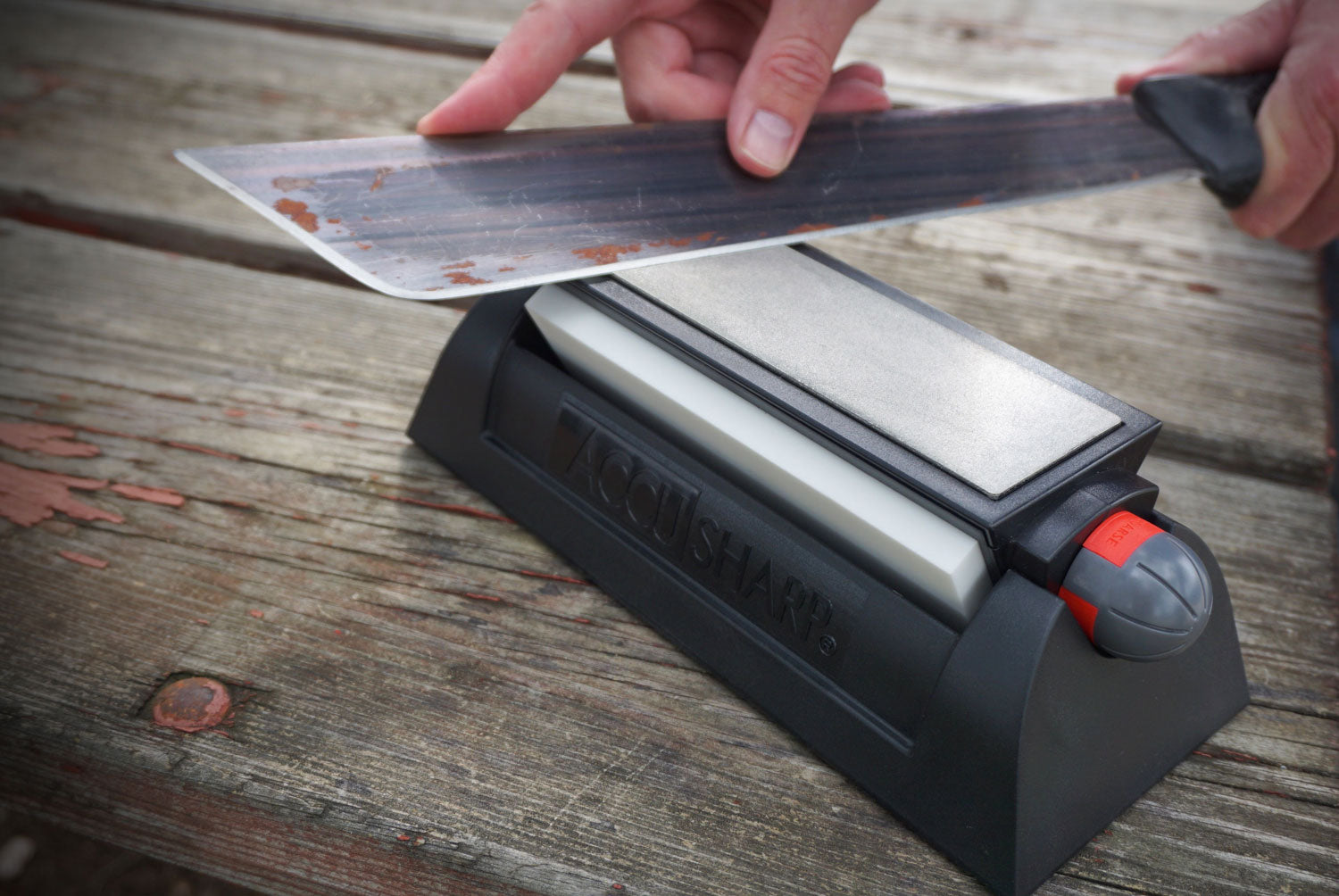 FPI 025C  ACCUSHARP DELUXE TRI STONE SHARP SYSTEM