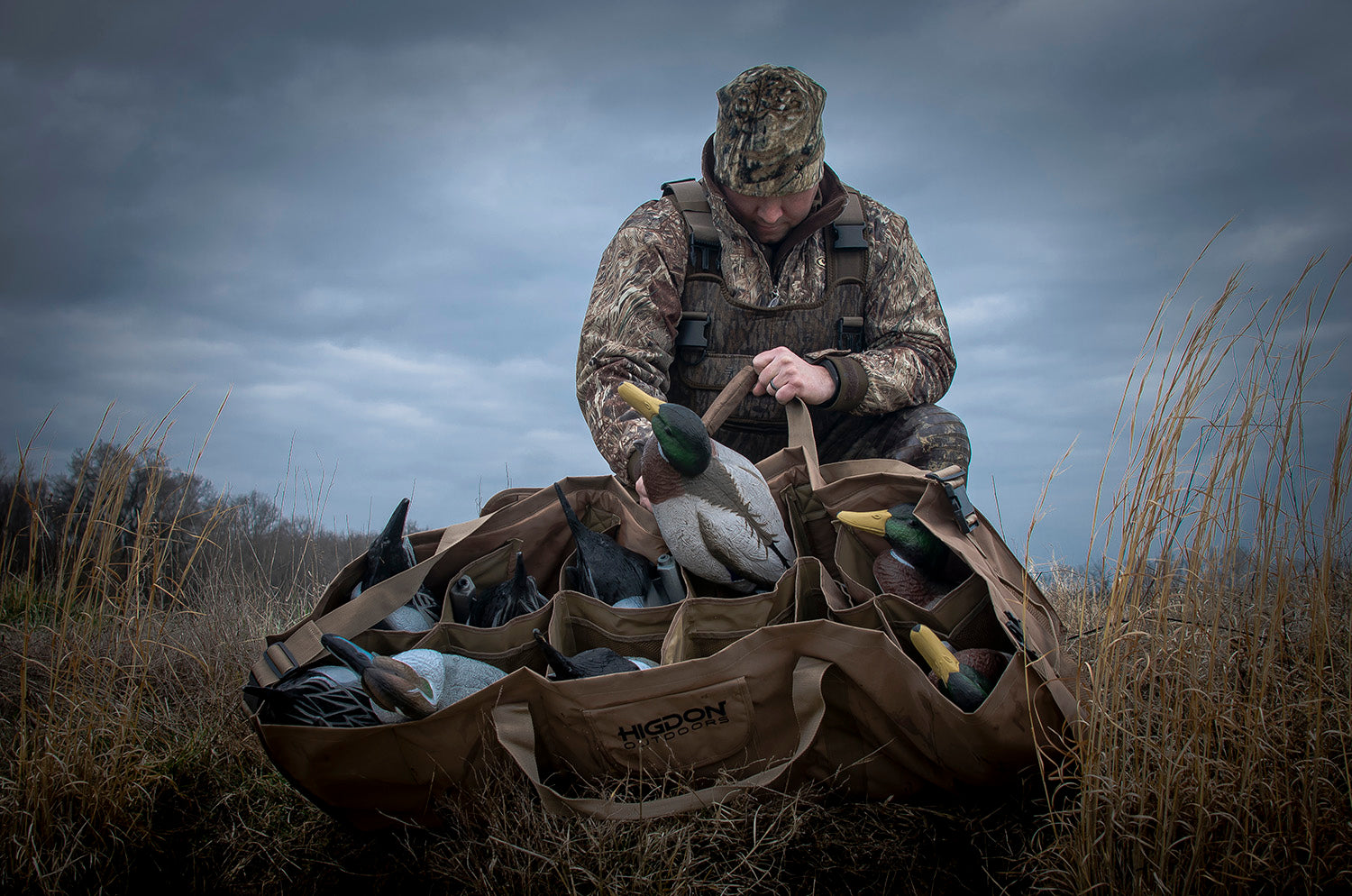 HIGDON 37124 XSLOT UNIVERSAL DUCK DECOY BAG (6-24)