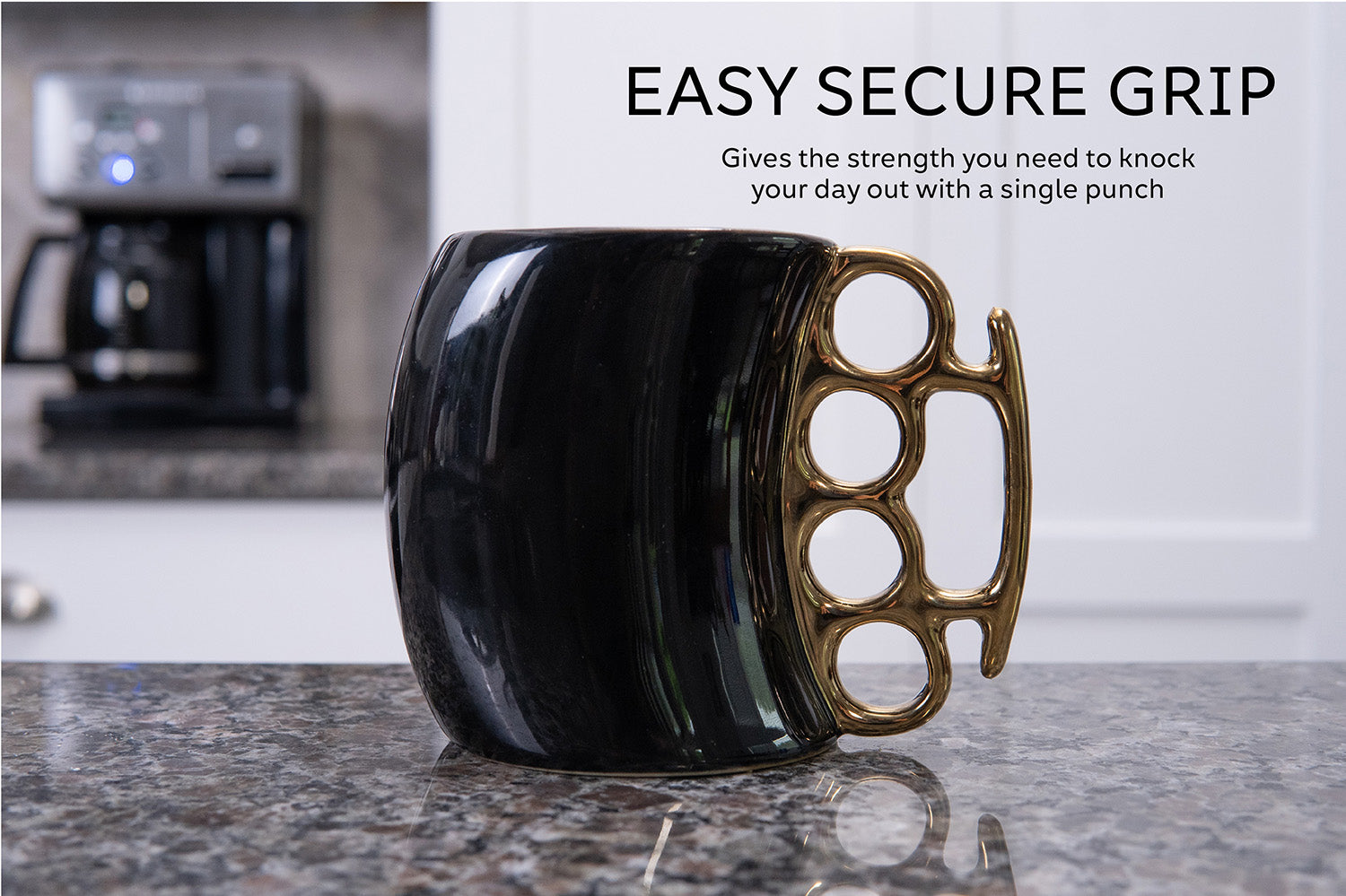 CAMP CBG-M-1026   MUG BRASS KNUCKLE BLK &amp; GOLD
